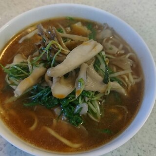 舞茸と水菜の味噌ラーメン